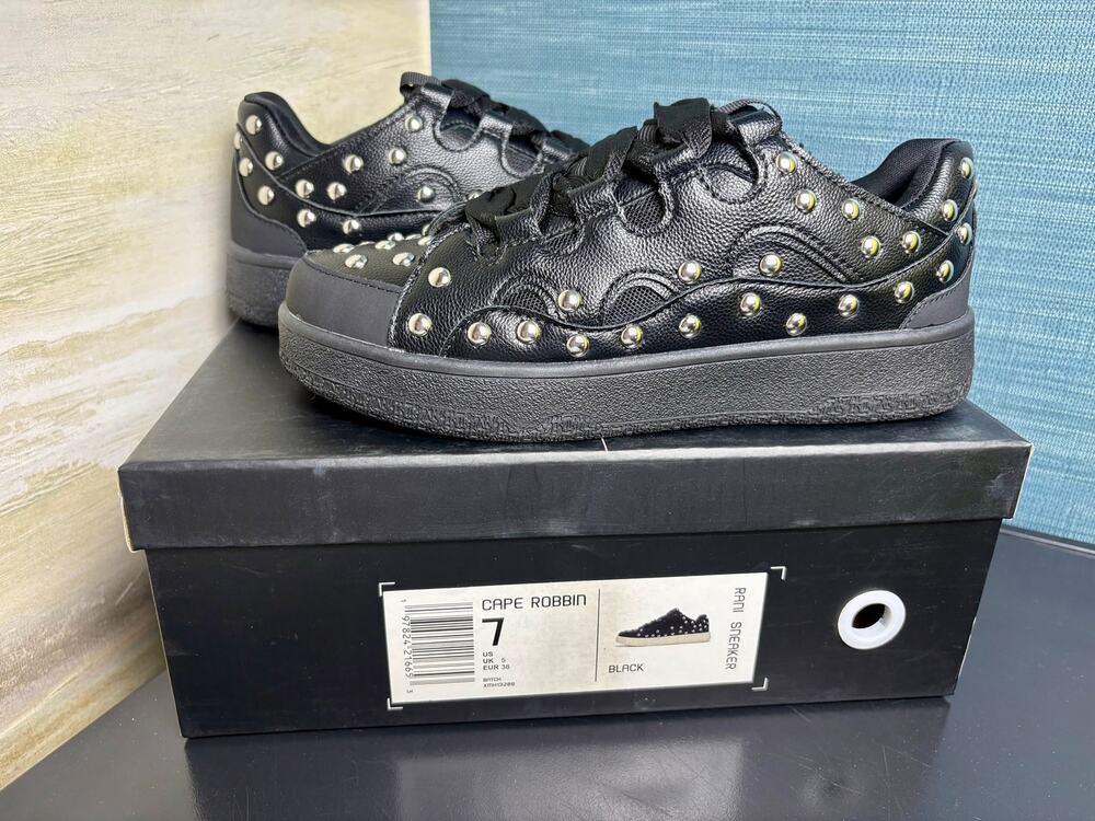 NEW Cape Robbin Rani Black Studded Chunky Sneakers Size 7